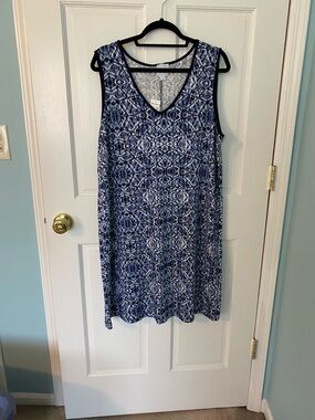 Dress Barn Blue Patterned Sleeveless V-Neck Dress